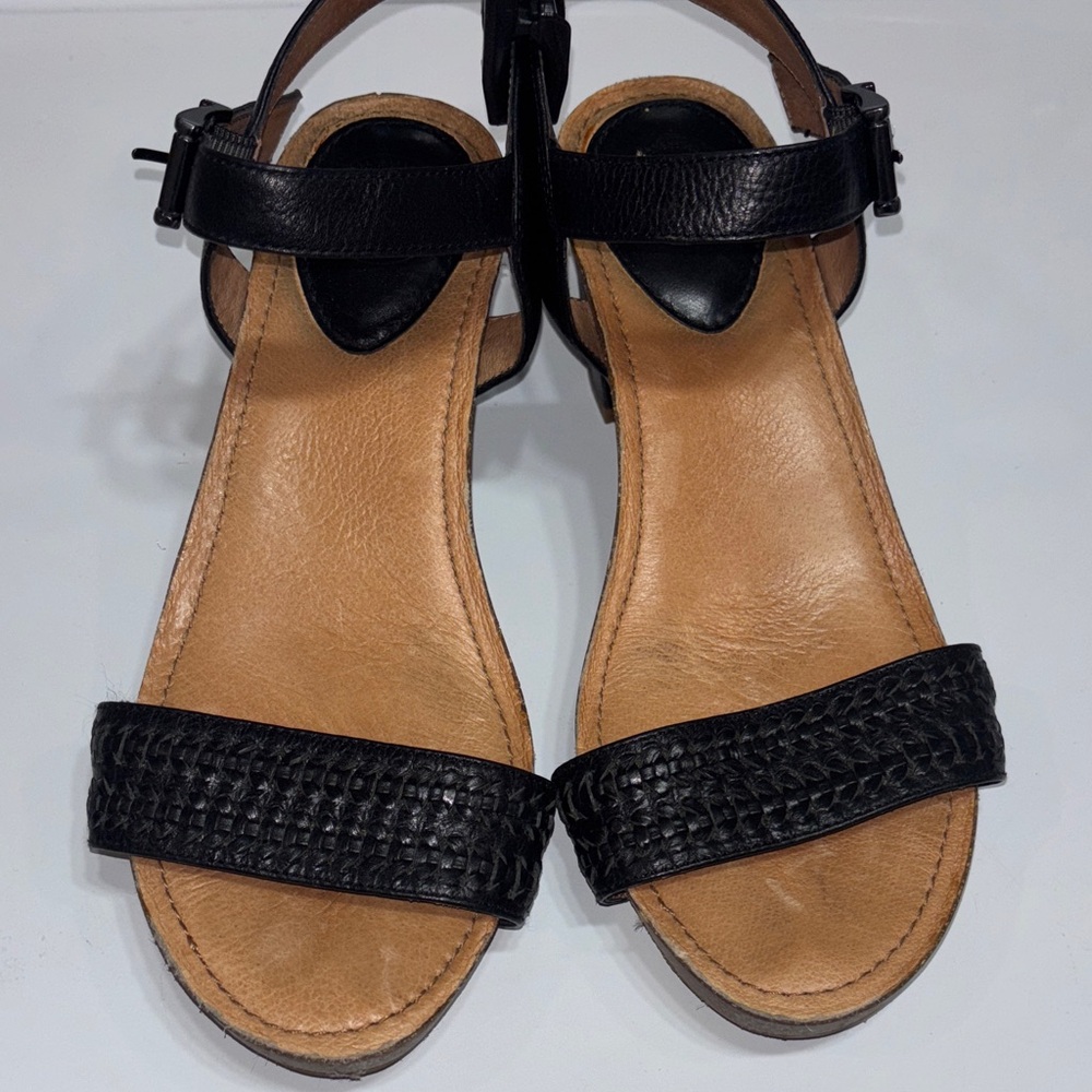 Elegant Black and Tan Women's Sandals